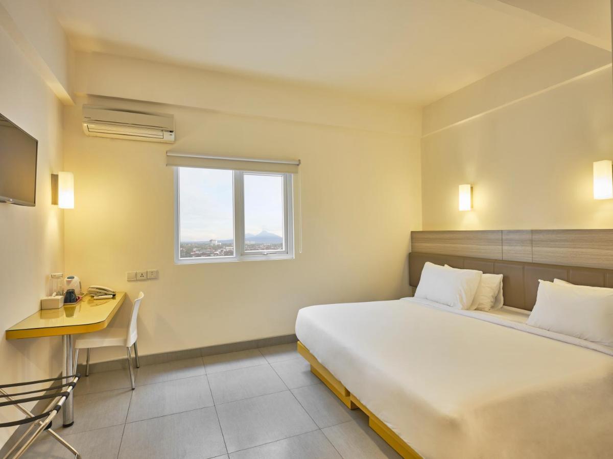 Carani Hotel Yogyakarta Esterno foto