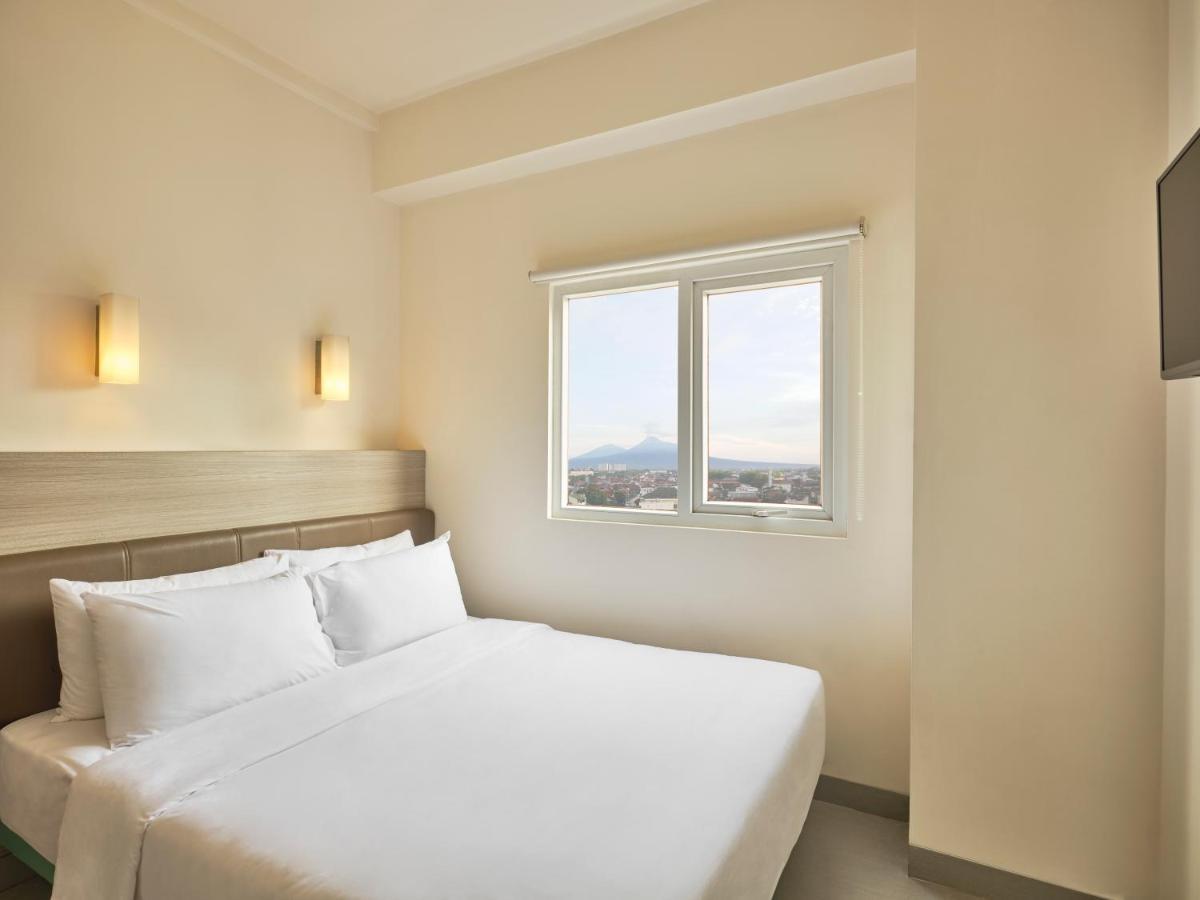 Carani Hotel Yogyakarta Esterno foto