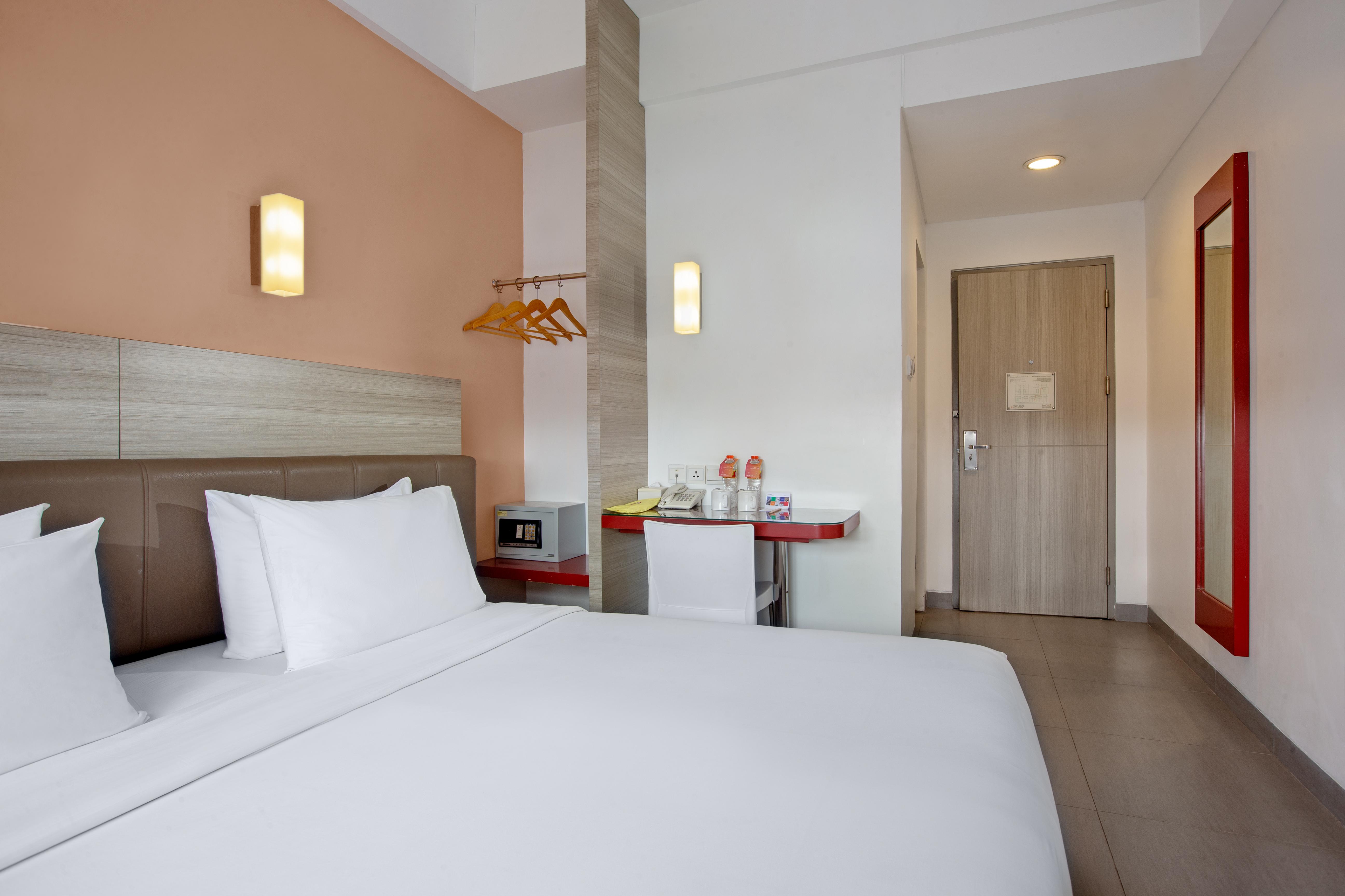 Carani Hotel Yogyakarta Esterno foto