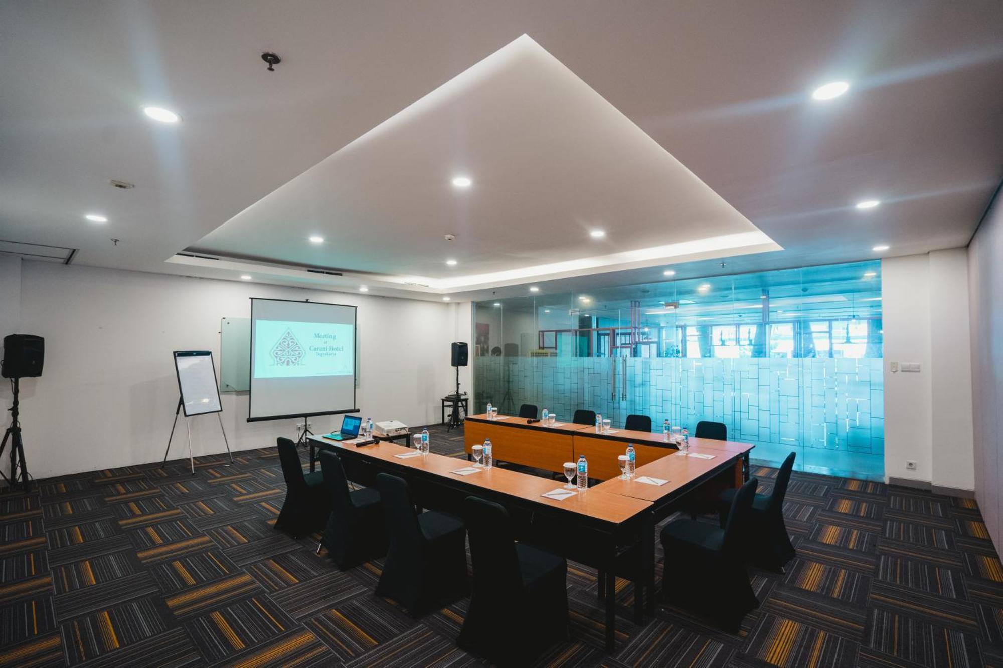 Carani Hotel Yogyakarta Esterno foto