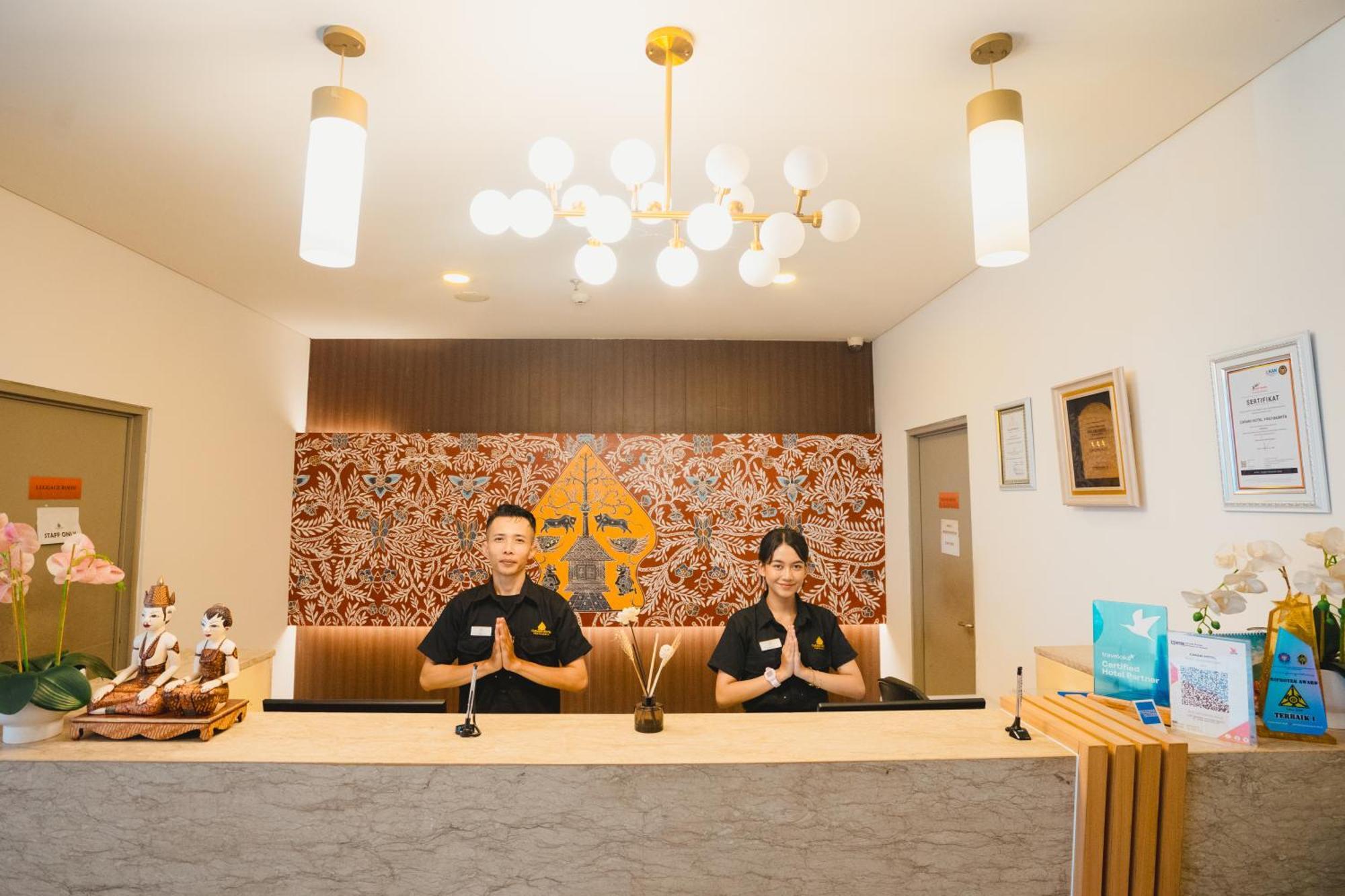 Carani Hotel Yogyakarta Esterno foto
