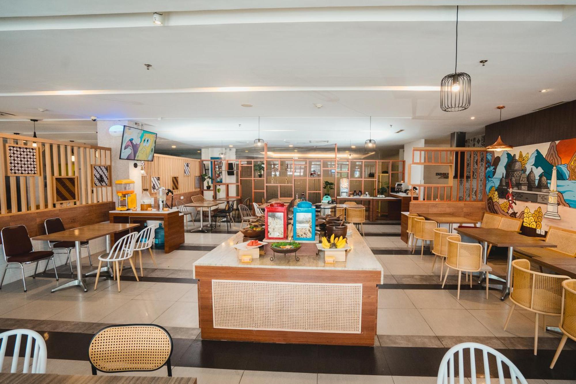 Carani Hotel Yogyakarta Esterno foto